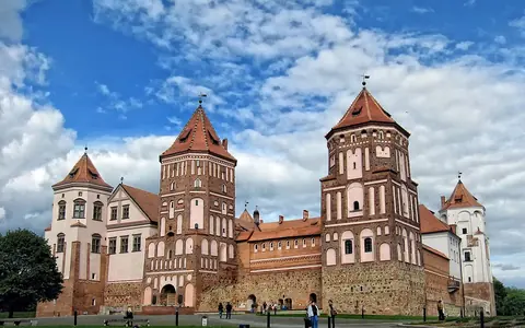 Mir Castle