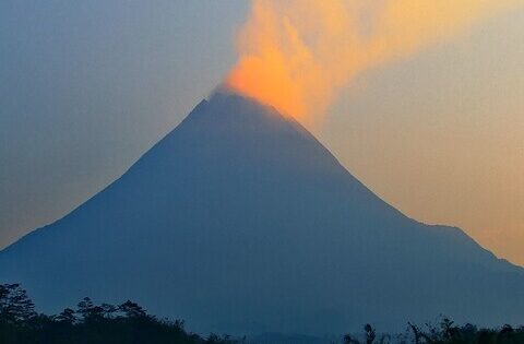 merapi volcano webcam
