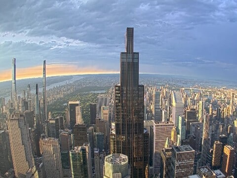 Midtown towers and Central Park at sunset from SUMMIT One Vanderbilt on the live webcam