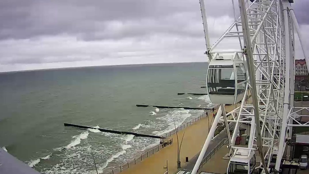 Zelenogradsk Webcam – Watch Baltic Surf by the Ferris Wheel